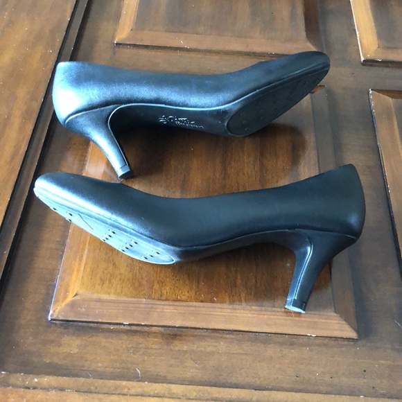 Women’s size 9 1/2 medium black Lifestride soft system PARIGI heels - Picture 5 of 10